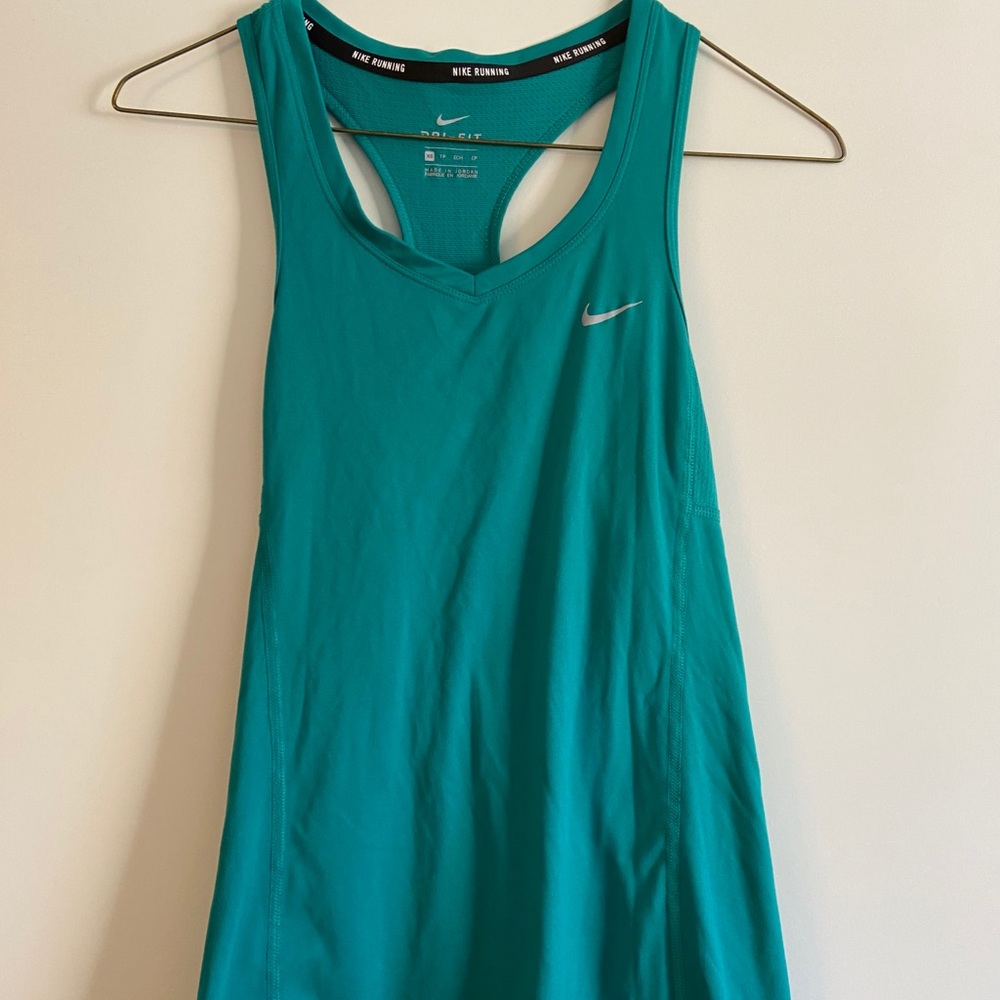 Nike workout tank